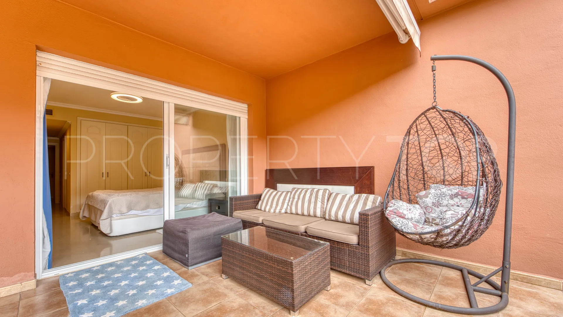 Comprar apartamento planta baja en Marbella