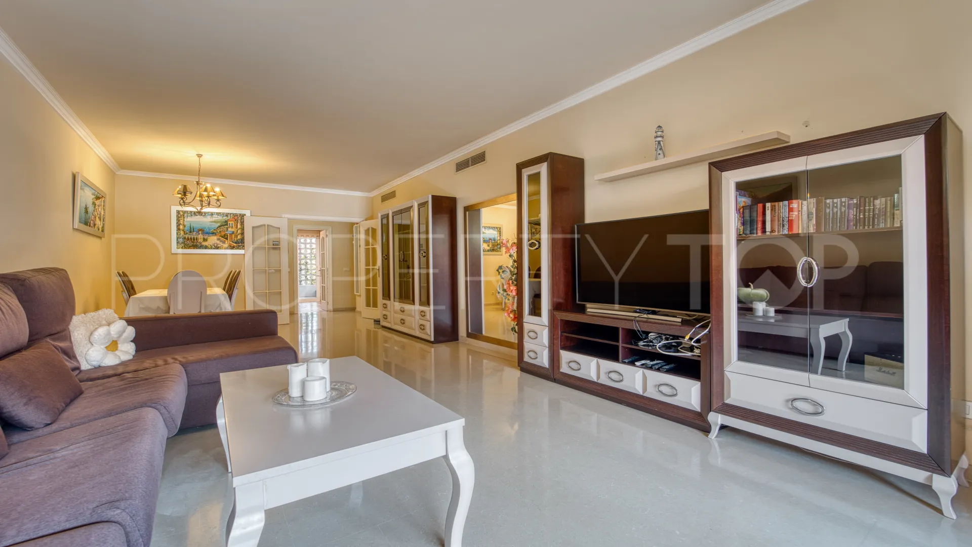 Comprar apartamento planta baja en Marbella