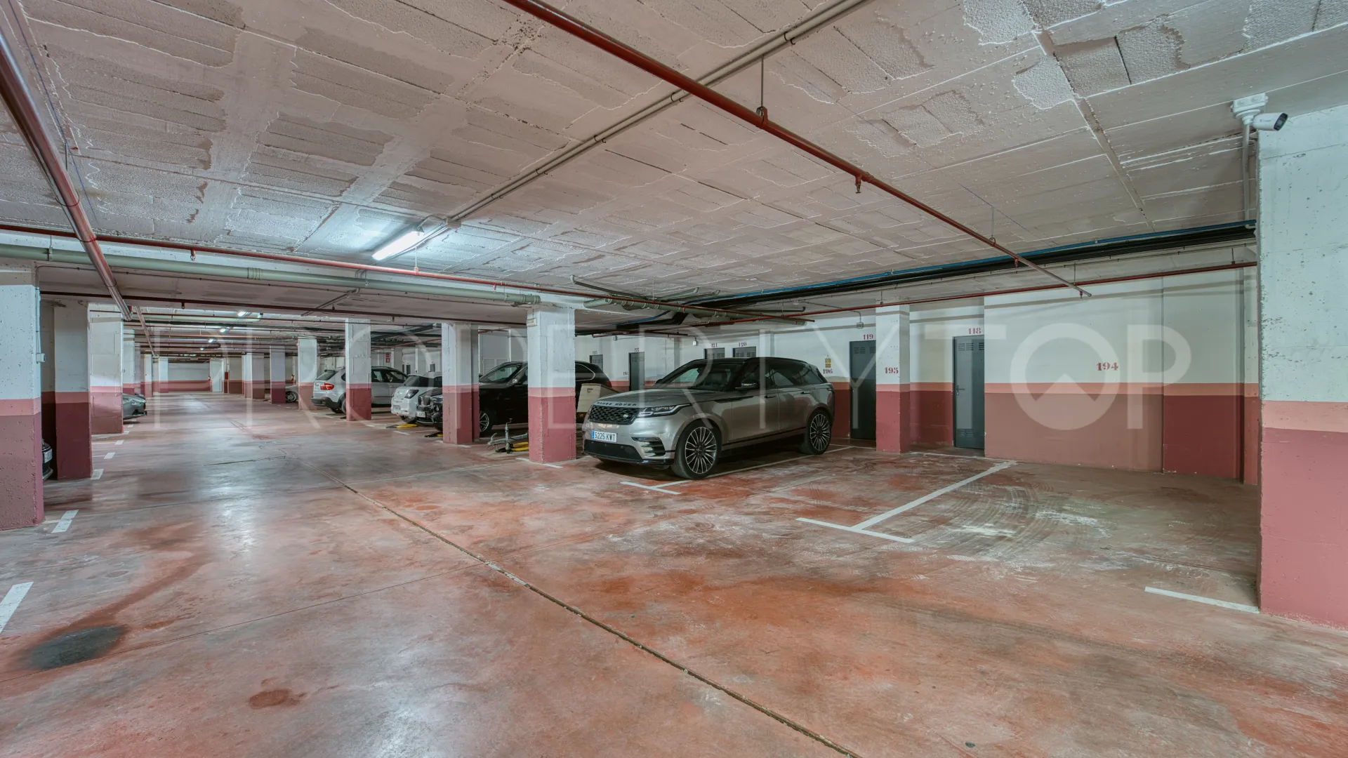 Comprar apartamento planta baja en Marbella