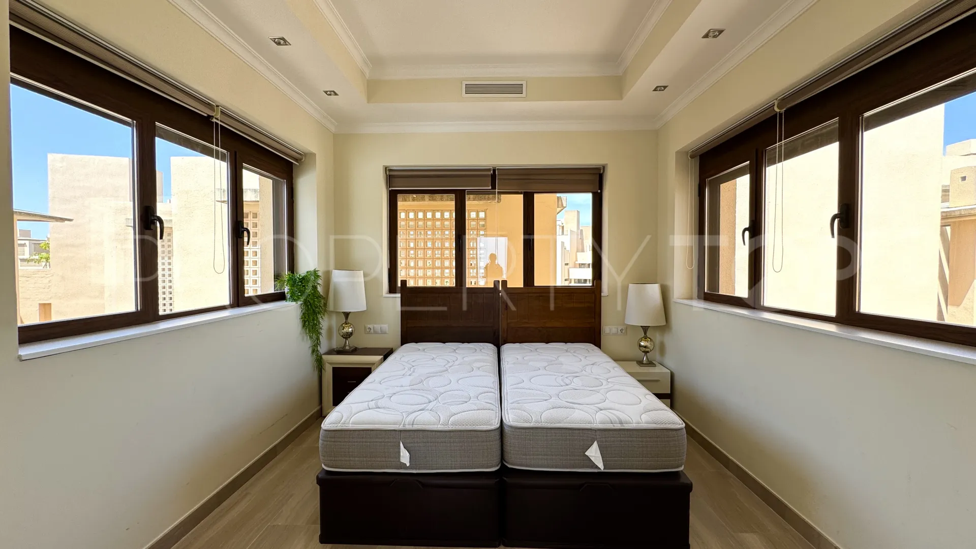 For sale Estepona penthouse with 2 bedrooms