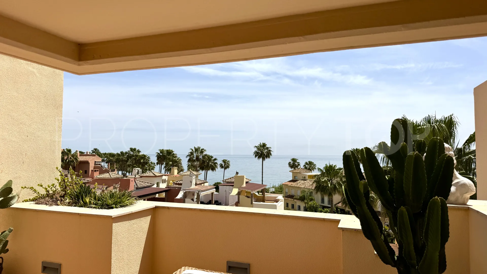 For sale Estepona penthouse with 2 bedrooms
