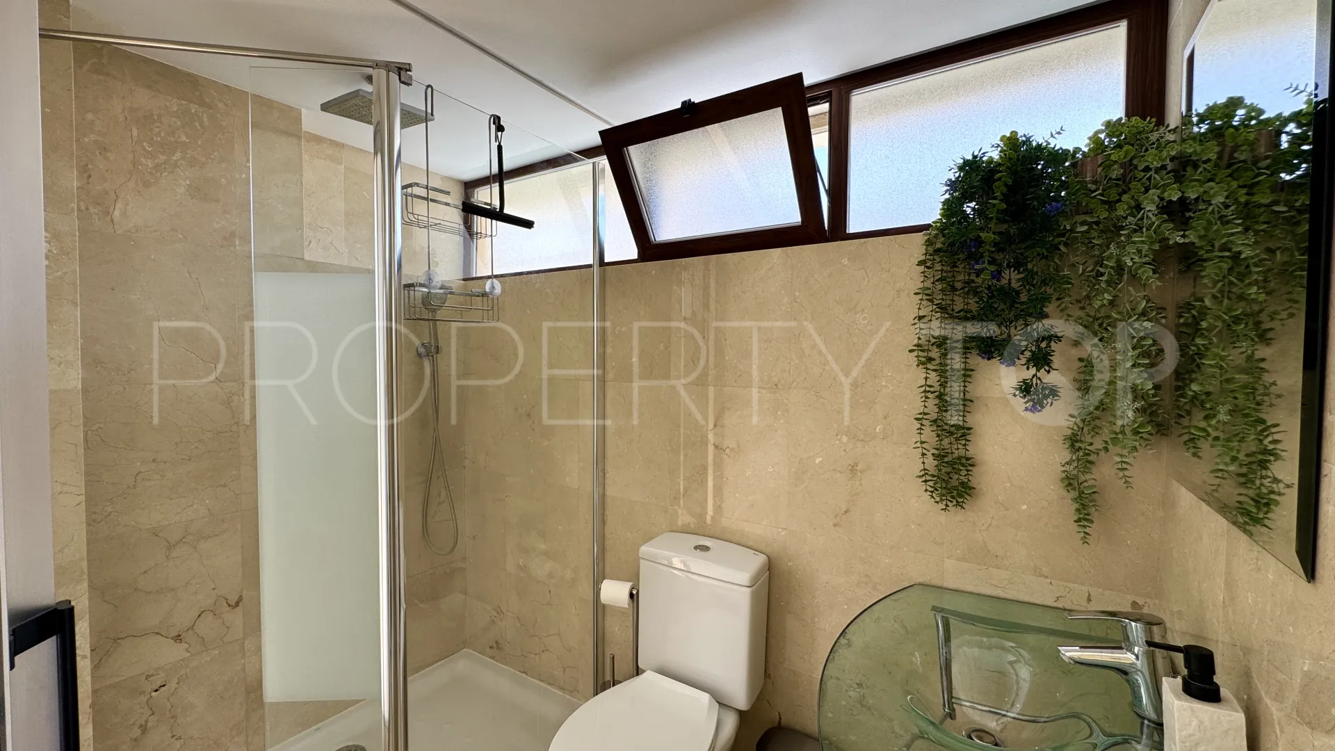 For sale Estepona penthouse with 2 bedrooms