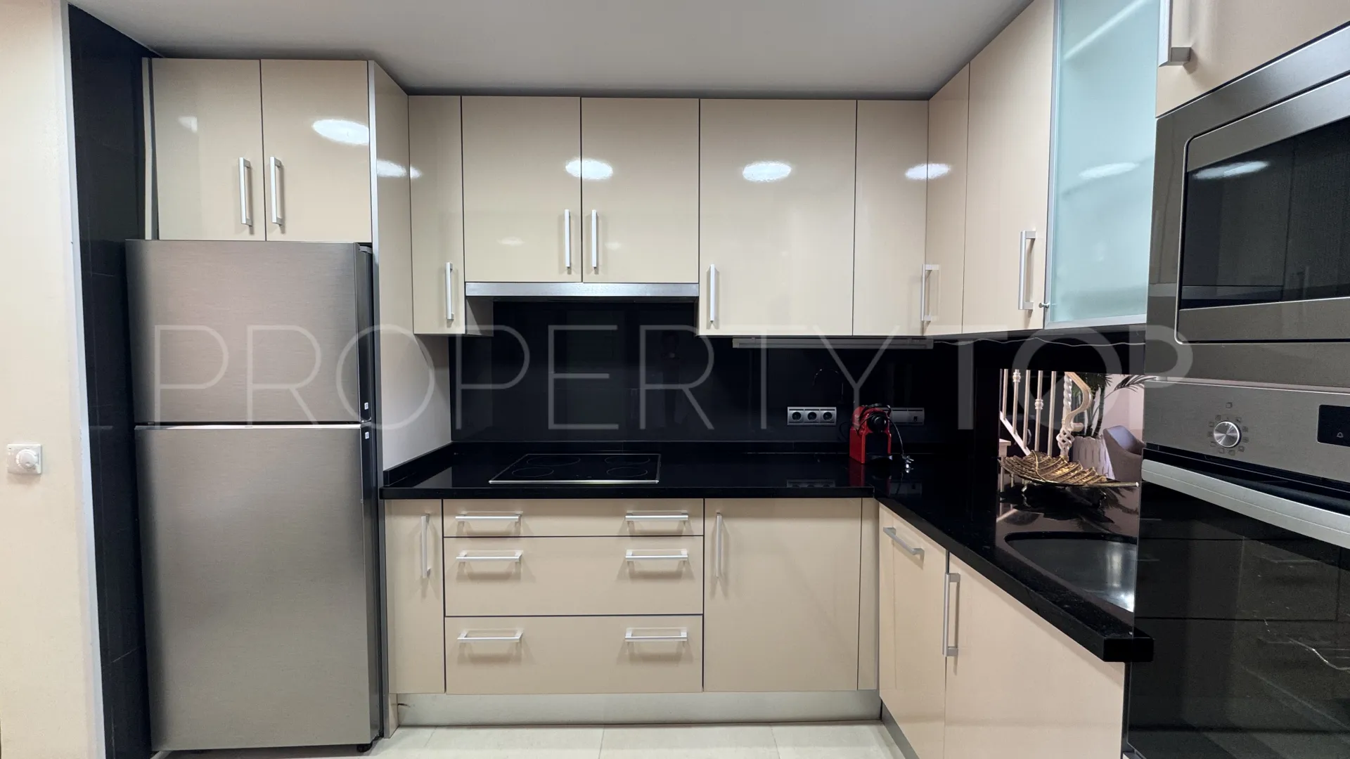 For sale Estepona penthouse with 2 bedrooms