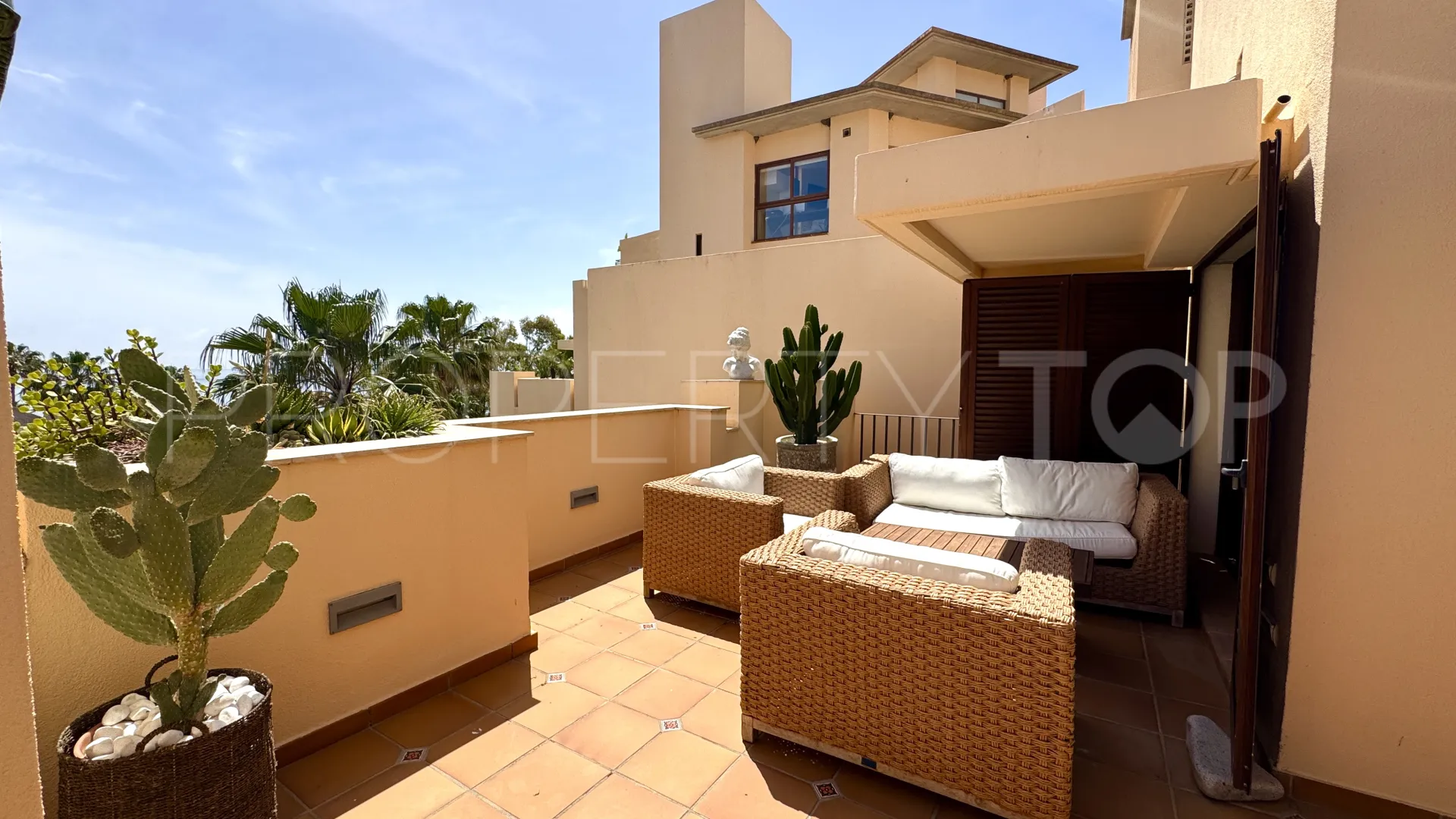 For sale Estepona penthouse with 2 bedrooms
