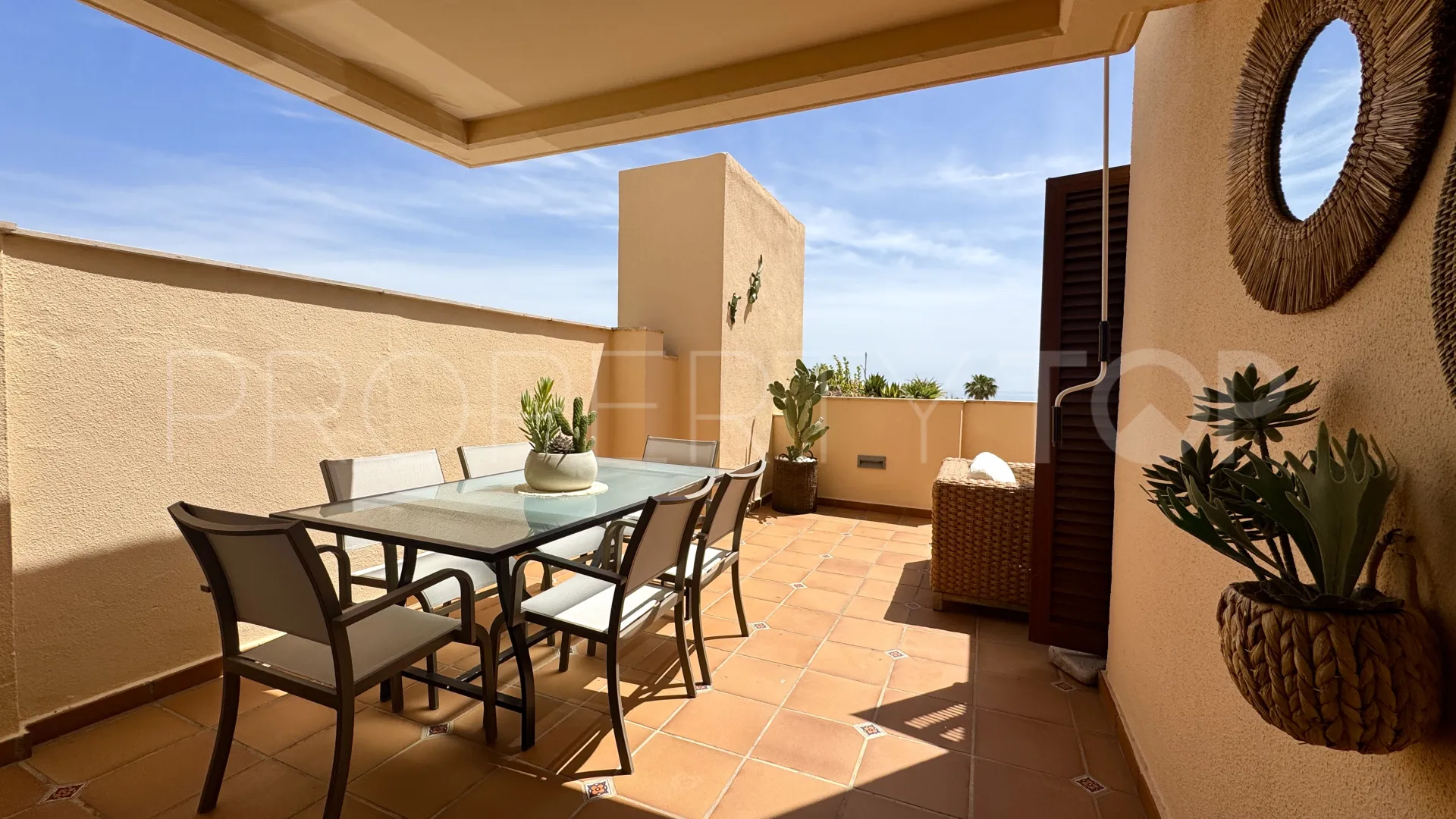 For sale Estepona penthouse with 2 bedrooms