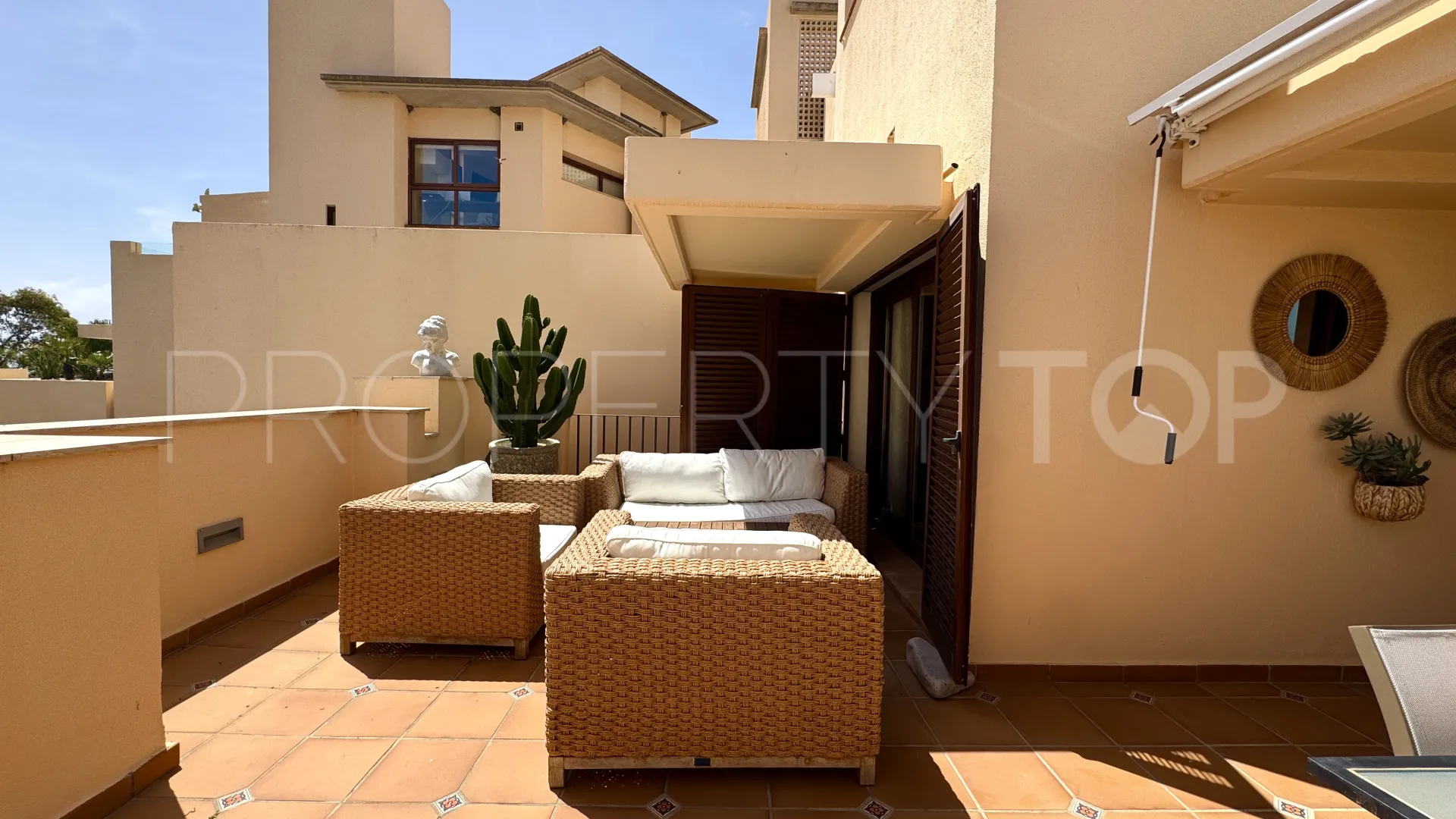 For sale Estepona penthouse with 2 bedrooms