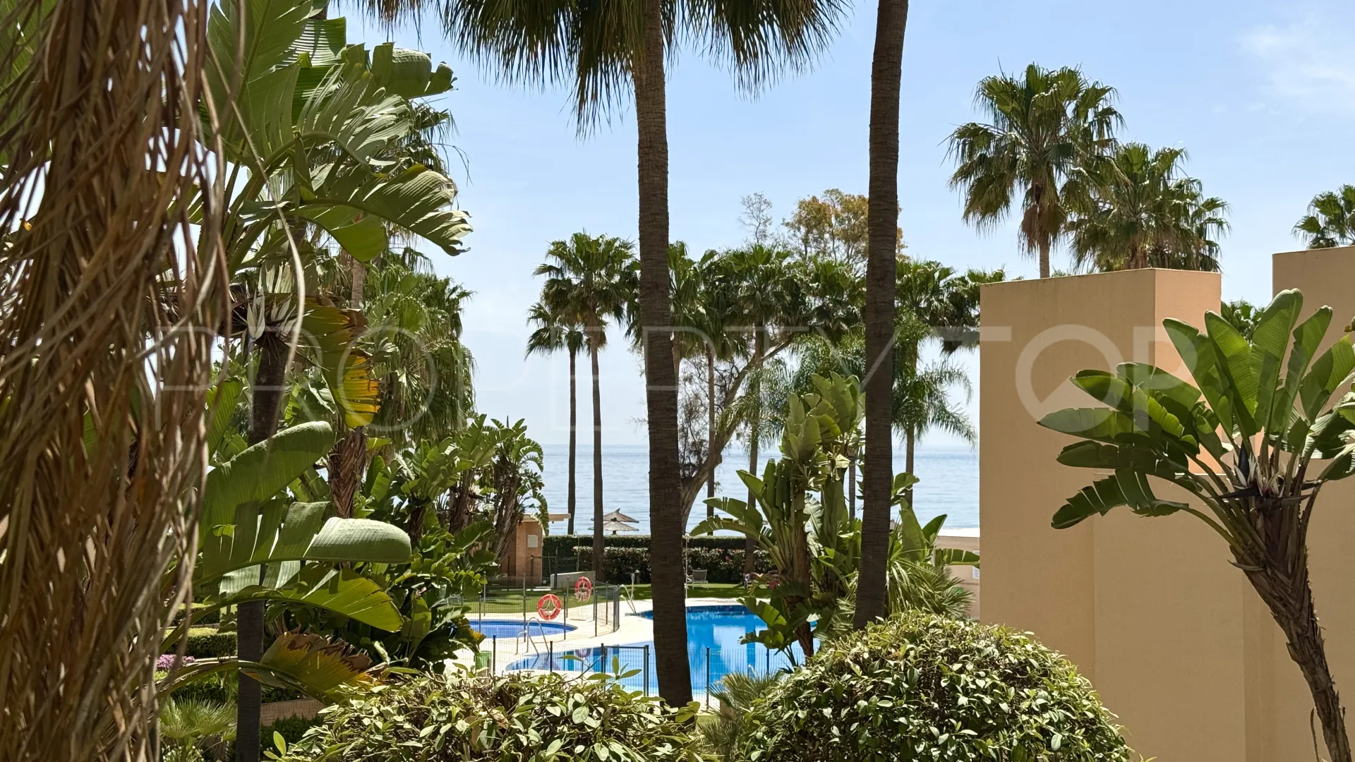 For sale Estepona penthouse with 2 bedrooms