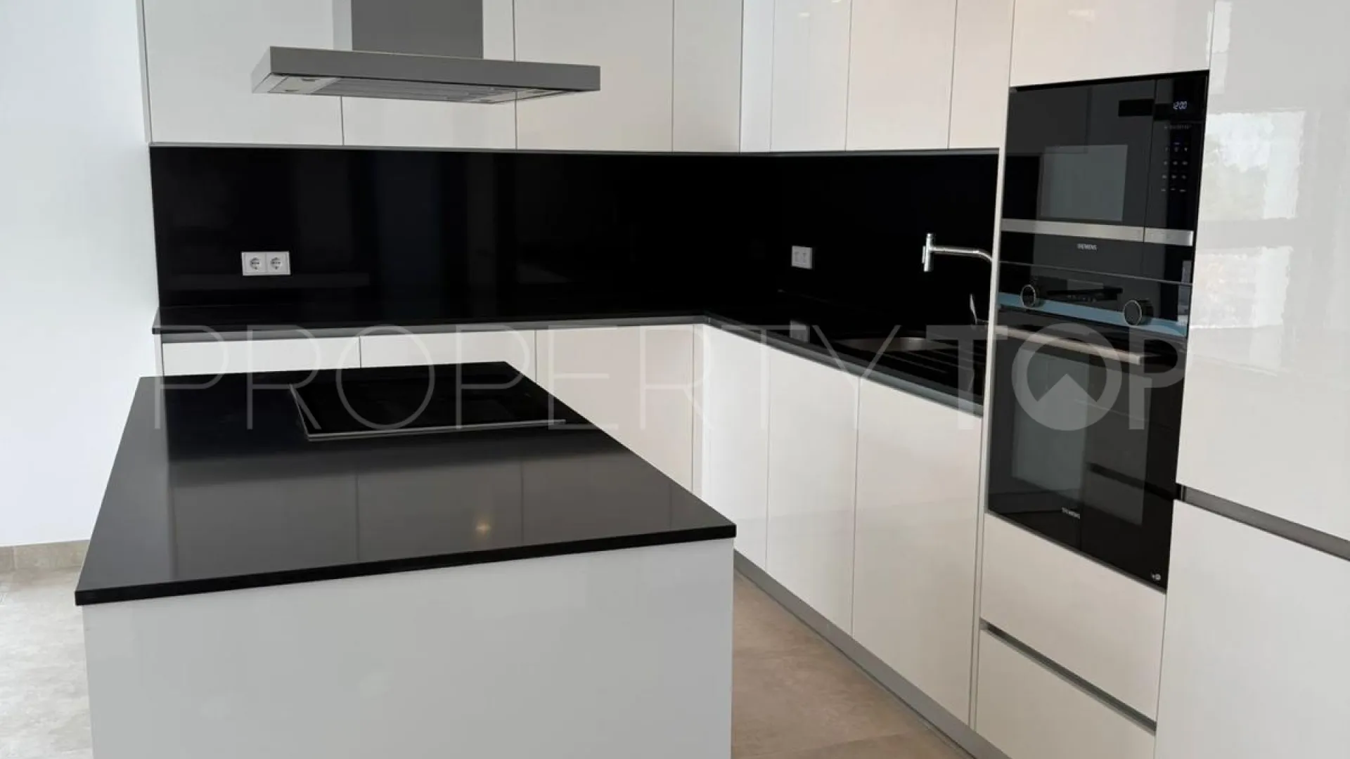 3 bedrooms apartment for sale in Atalaya Hills