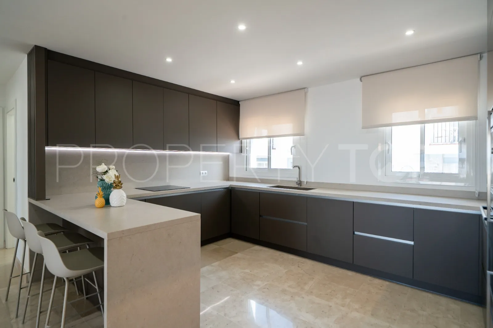 2 bedrooms Paraiso Pueblo duplex penthouse for sale