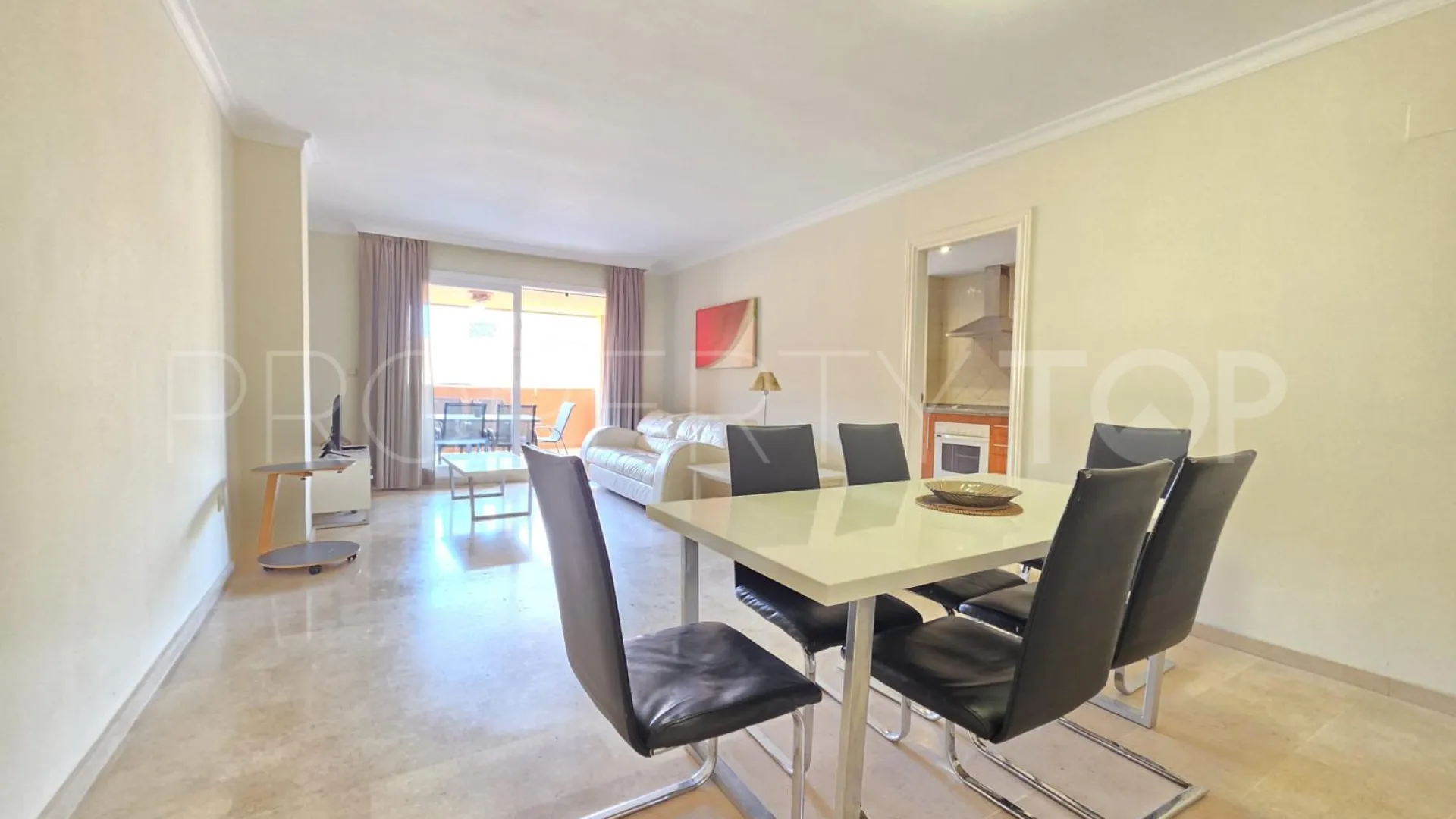 Ground floor apartment for sale in Marbella East