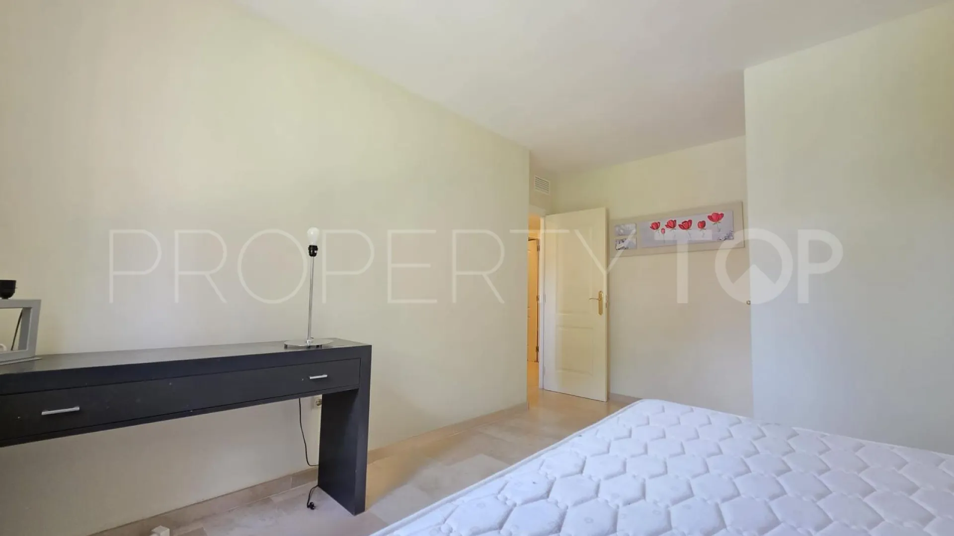 Ground floor apartment for sale in Marbella East