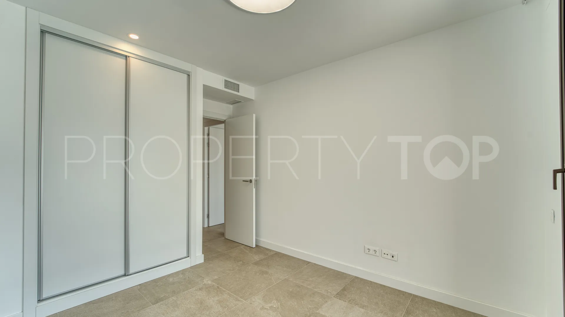 For sale Las Mesas 2 bedrooms apartment