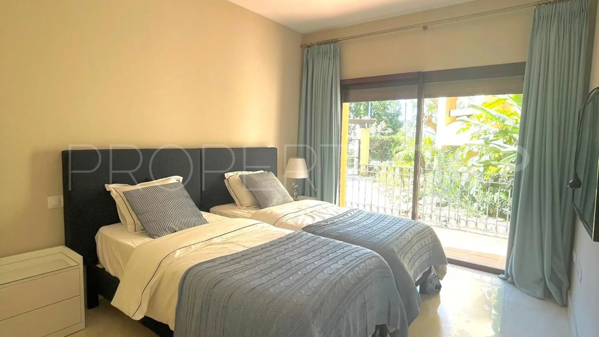Apartamento planta baja en venta en Bahia Alcantara de 2 dormitorios