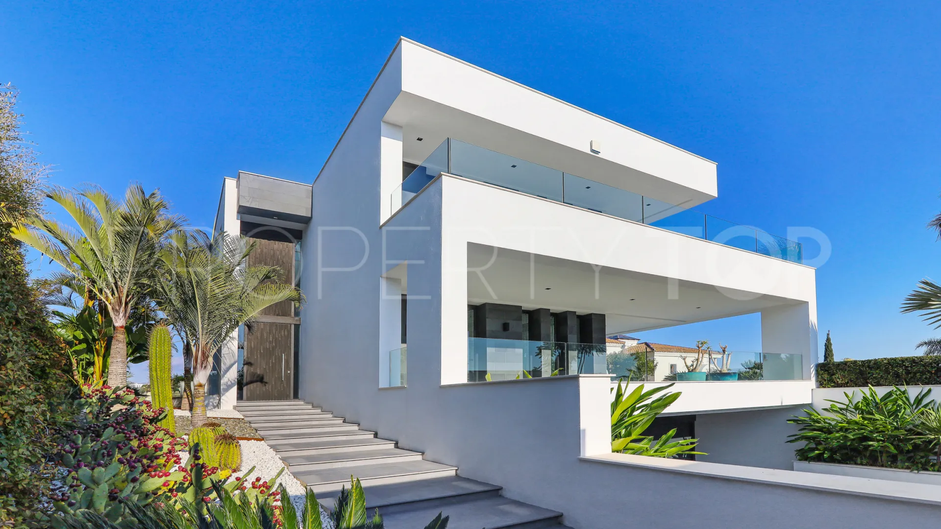 Villa a la venta de 6 dormitorios en Los Flamingos