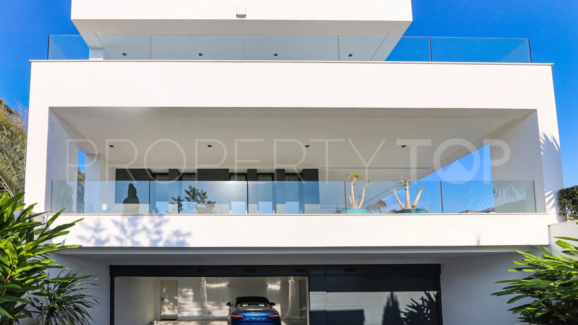 Villa a la venta de 6 dormitorios en Los Flamingos