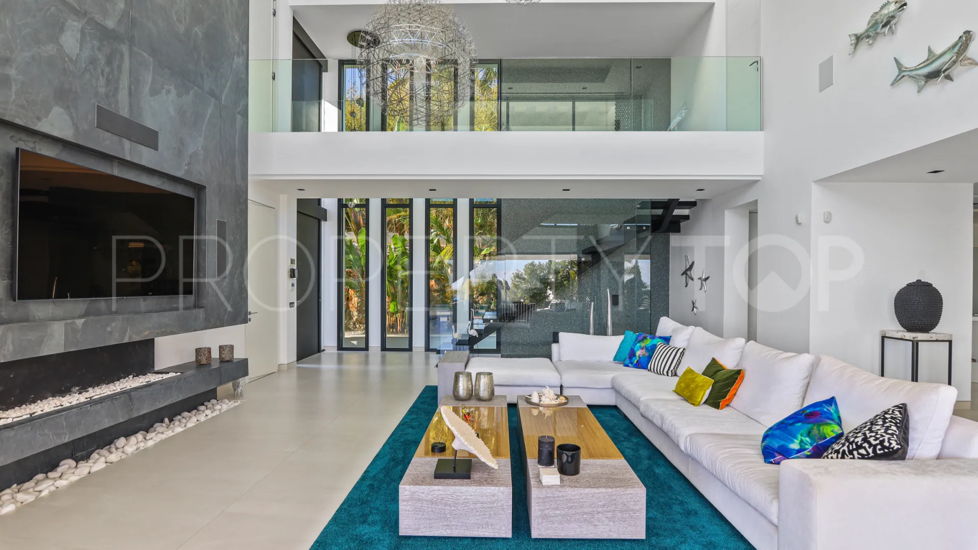 Villa a la venta de 6 dormitorios en Los Flamingos