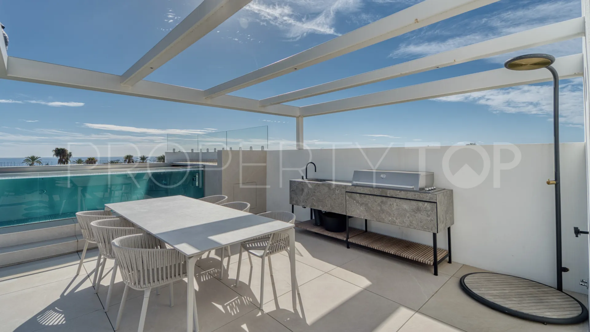 Se vende villa en Golden Mile