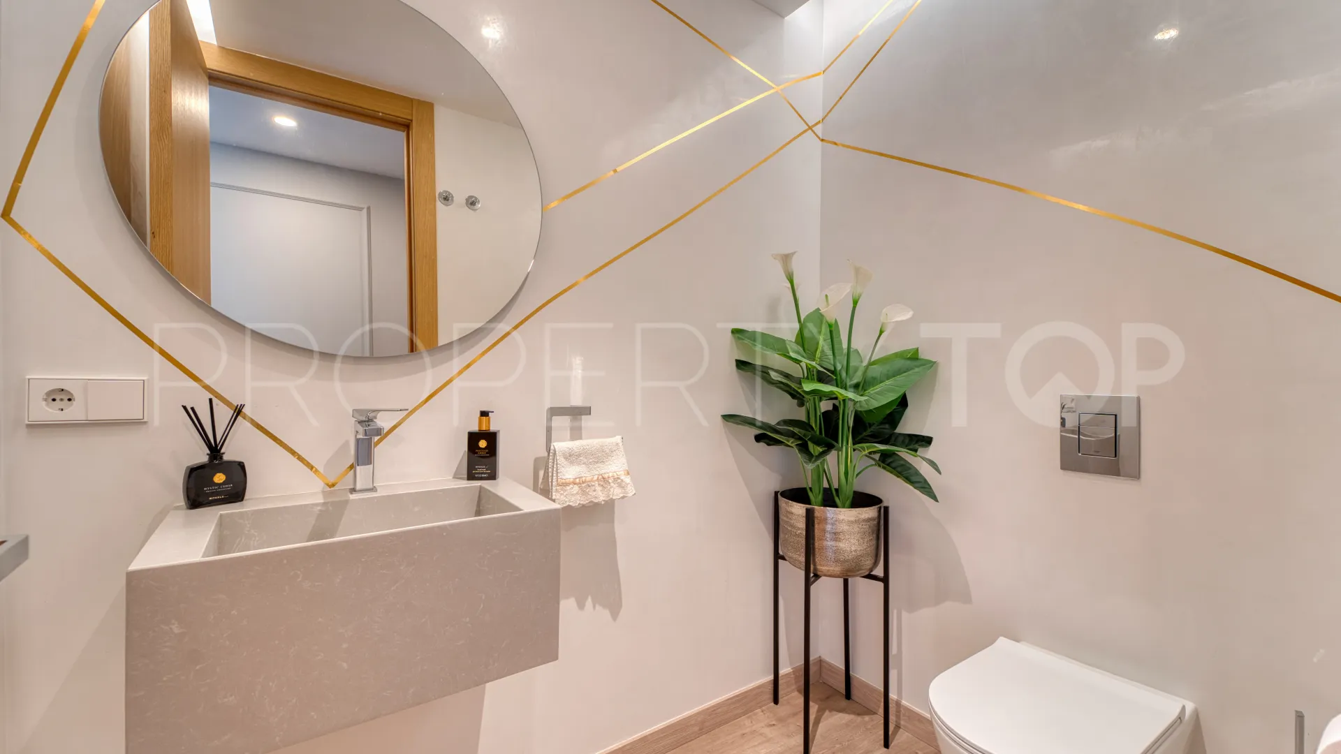 For sale 4 bedrooms apartment in La Quinta