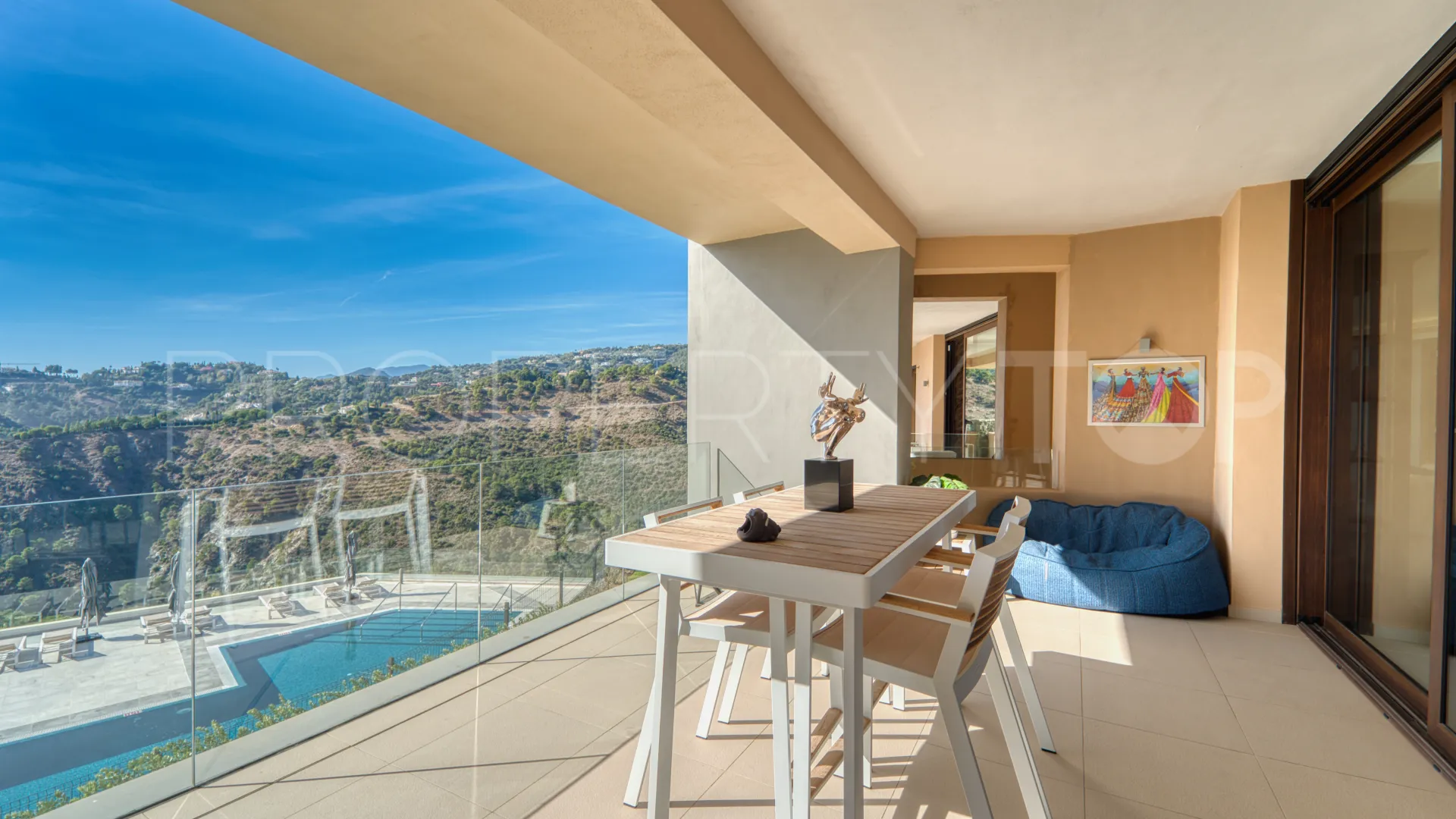 For sale 4 bedrooms apartment in La Quinta