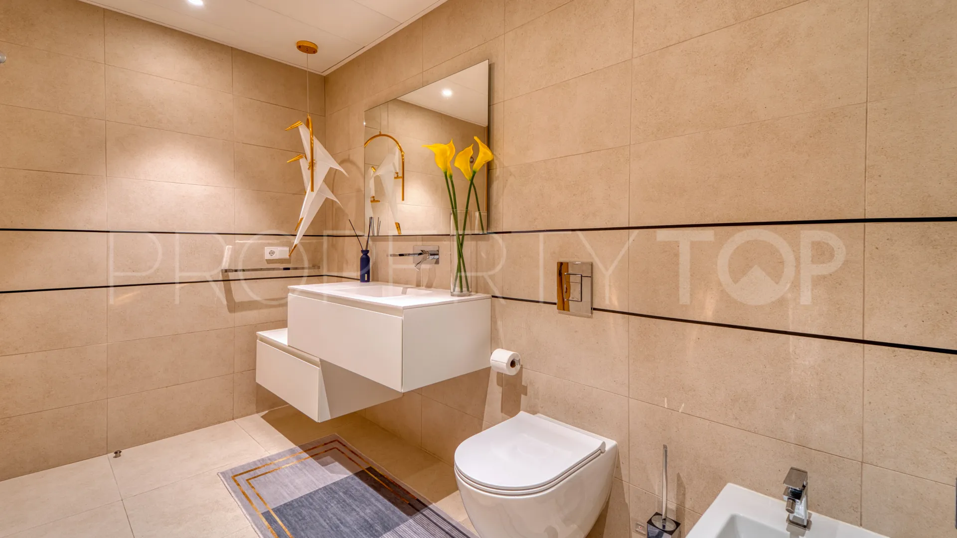 For sale 4 bedrooms apartment in La Quinta