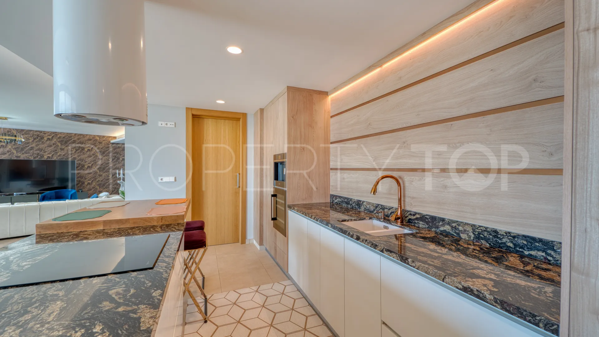 For sale 4 bedrooms apartment in La Quinta