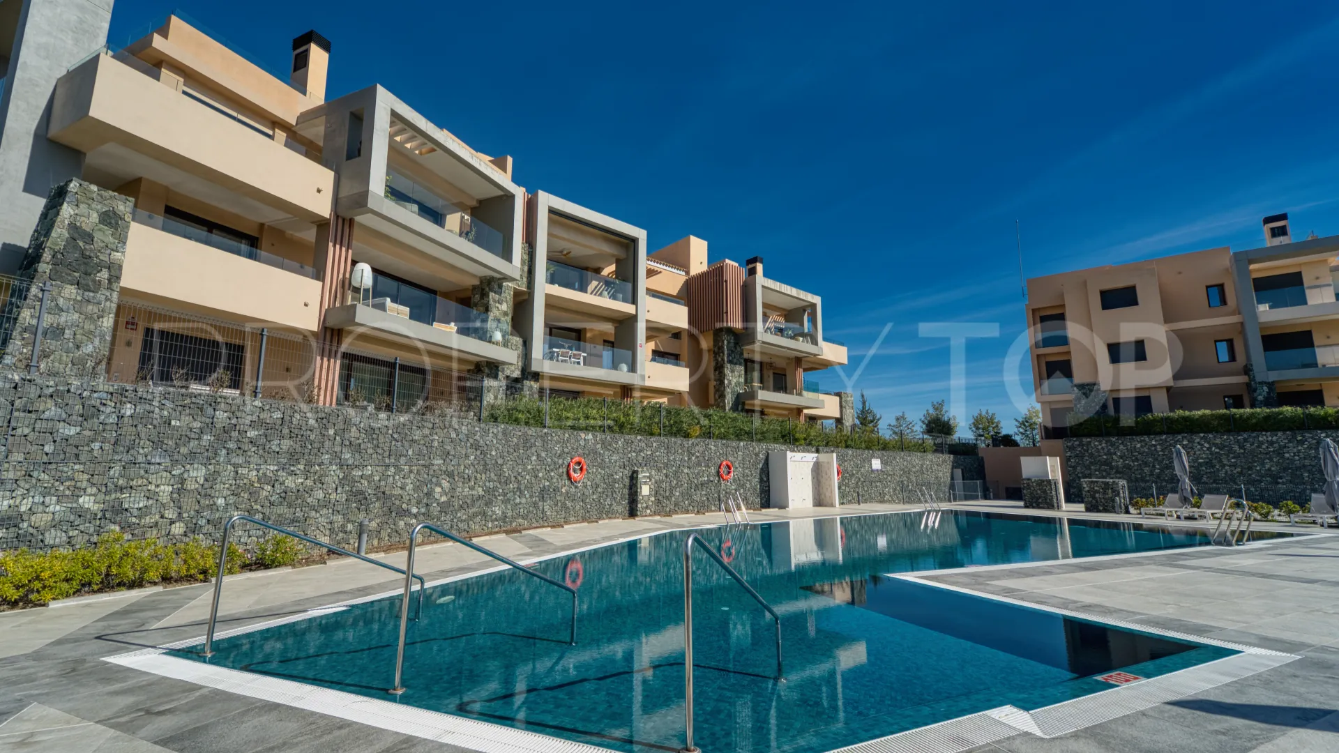 For sale 4 bedrooms apartment in La Quinta