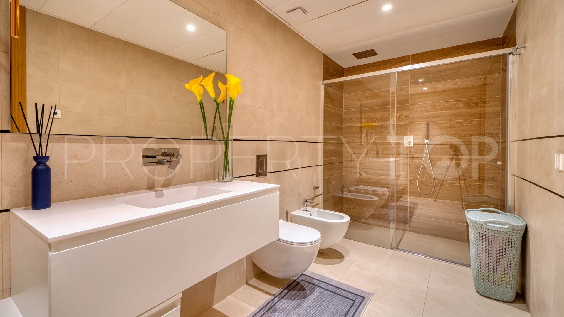 For sale 4 bedrooms apartment in La Quinta