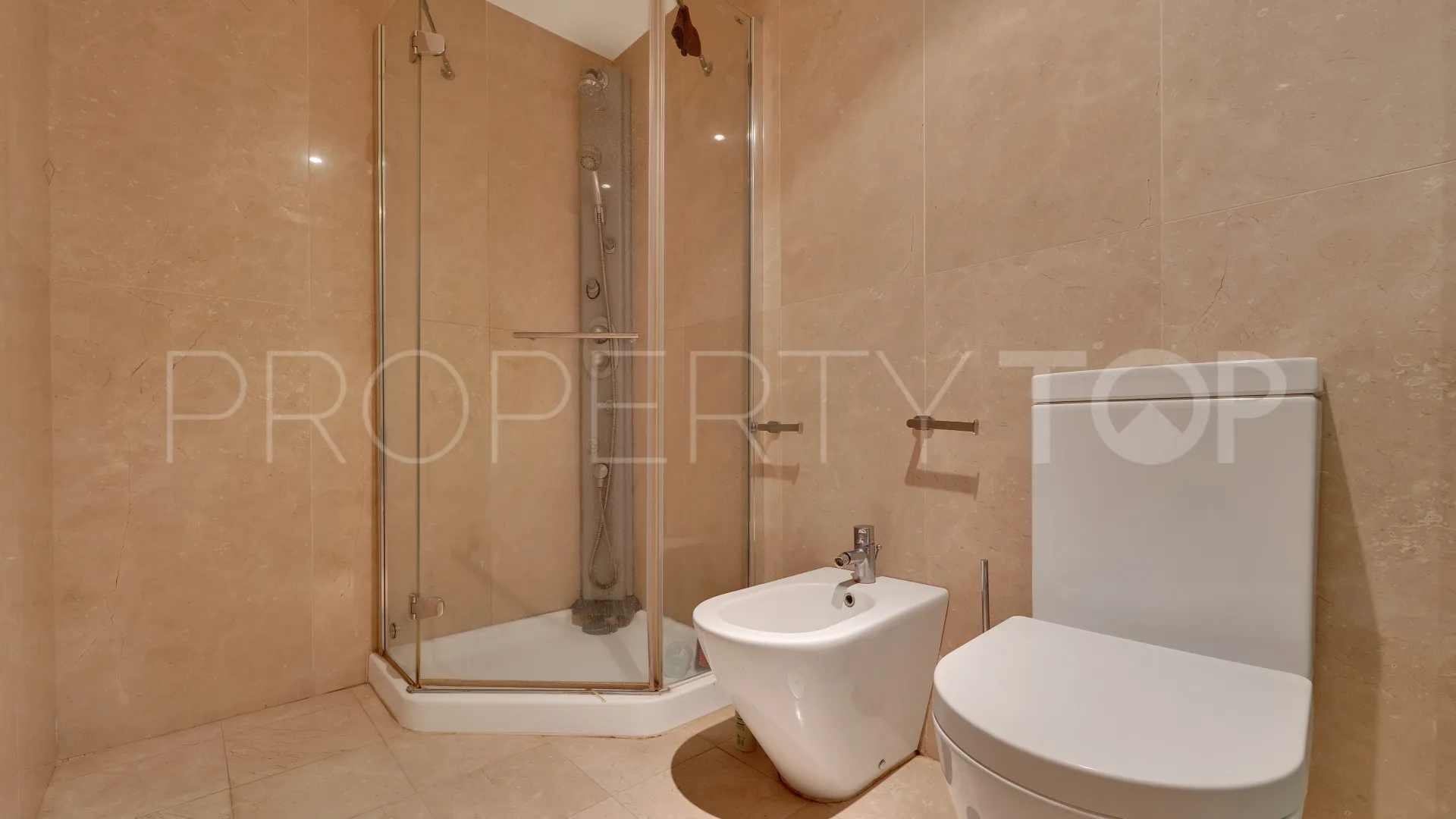 Medina de Banús 2 bedrooms apartment for sale
