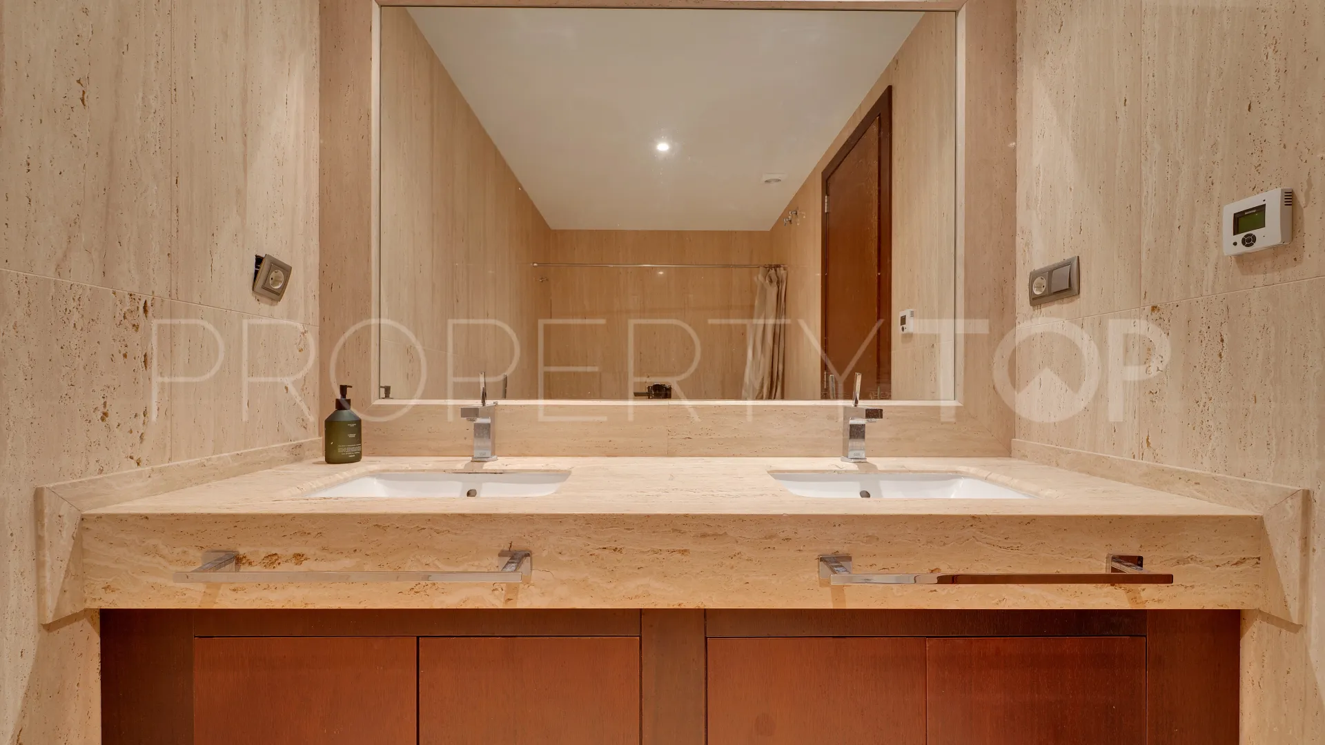 Medina de Banús 2 bedrooms apartment for sale