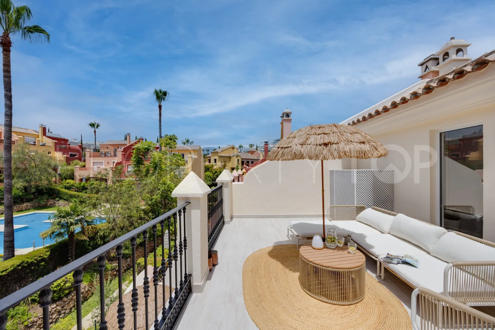For sale 3 bedrooms town house in Marbella Golden Mile