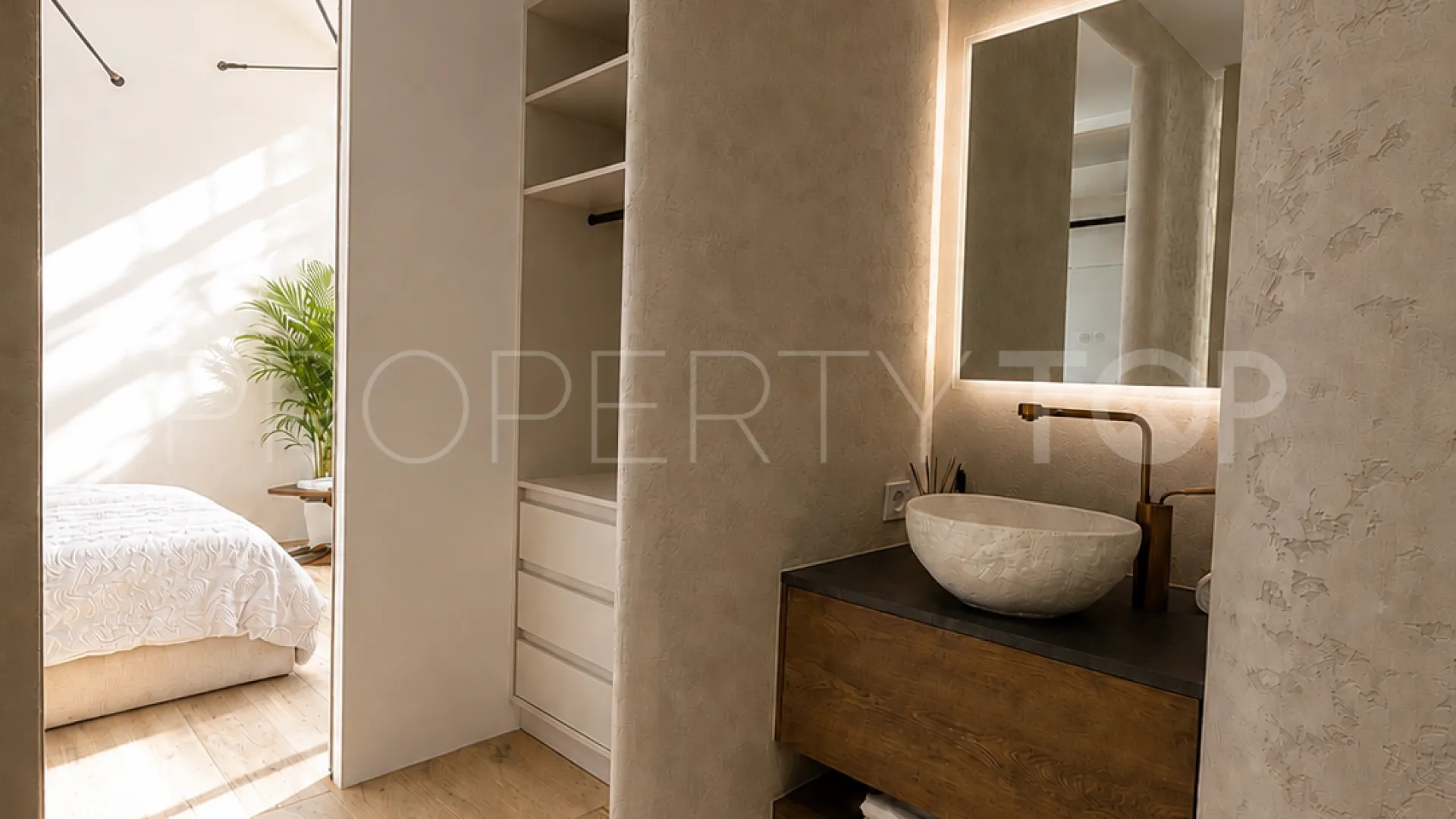 For sale 3 bedrooms town house in Marbella Golden Mile