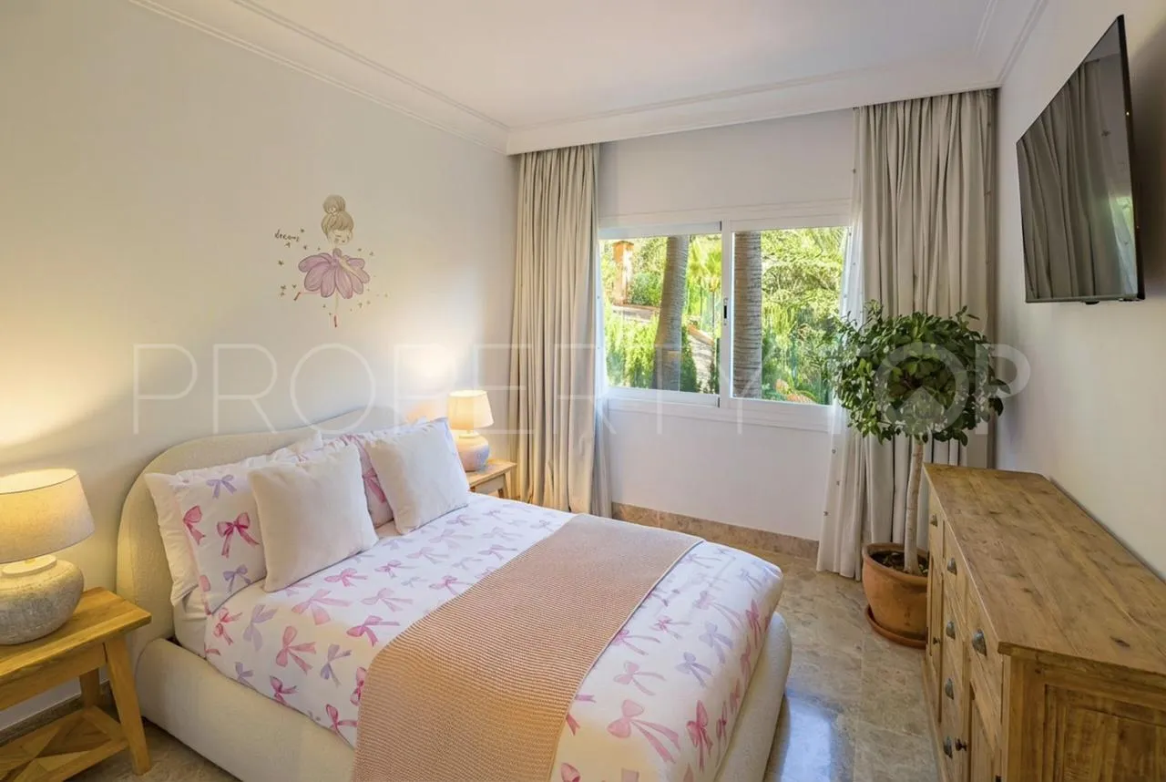 Ground floor apartment in Alminar de Marbella for sale