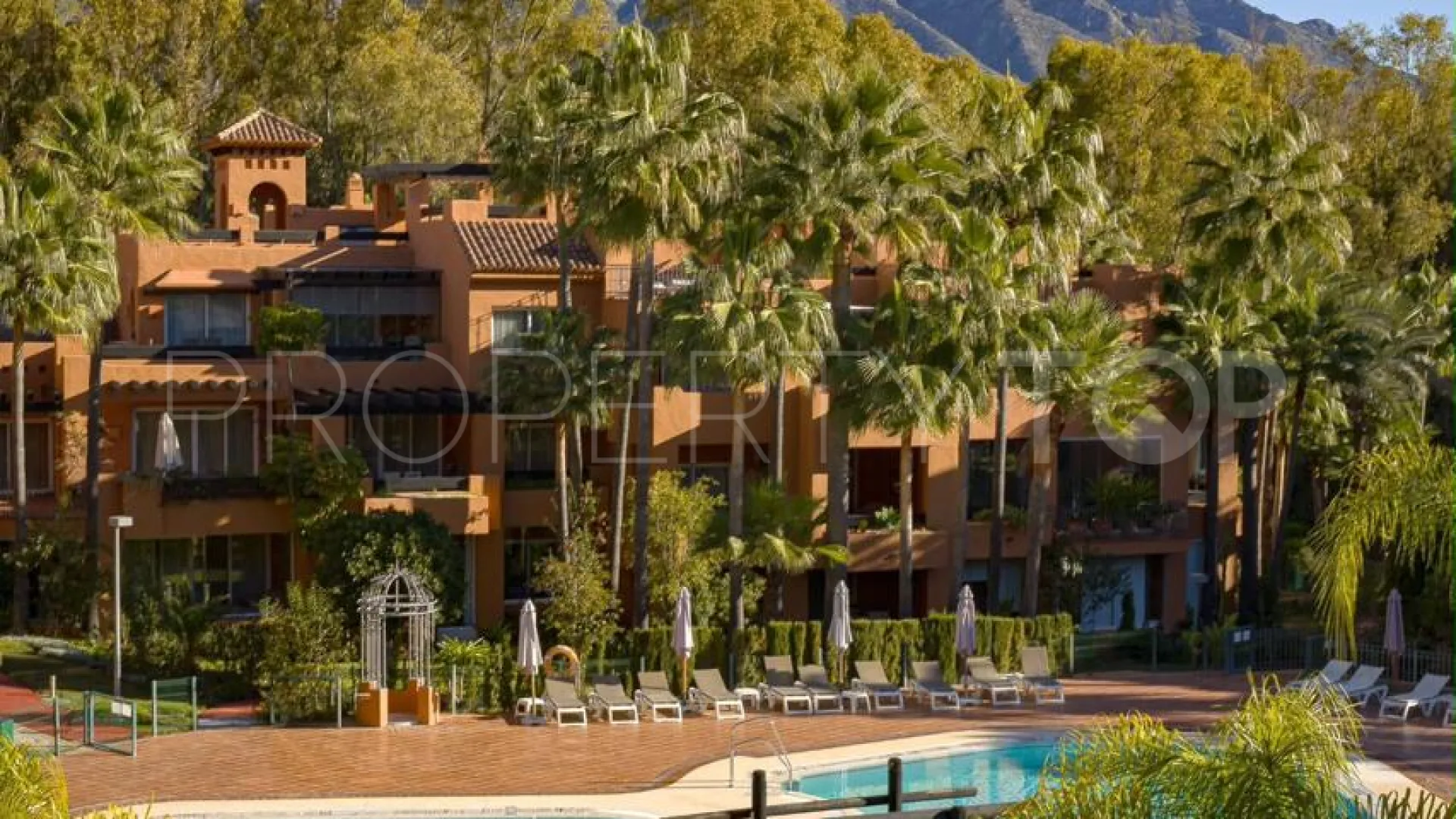 Ground floor apartment in Alminar de Marbella for sale