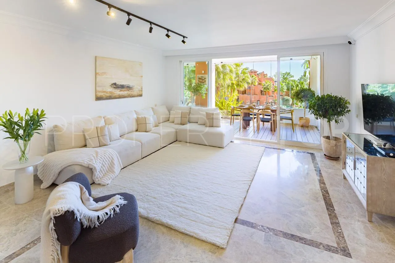 Ground floor apartment in Alminar de Marbella for sale