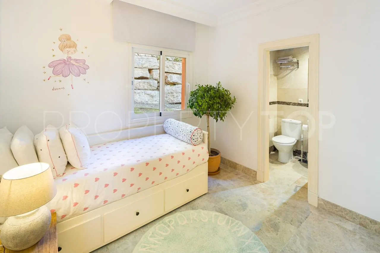 Ground floor apartment in Alminar de Marbella for sale