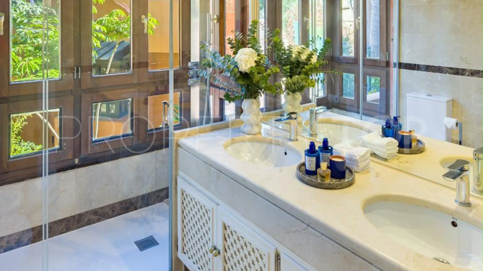 Ground floor apartment in Alminar de Marbella for sale