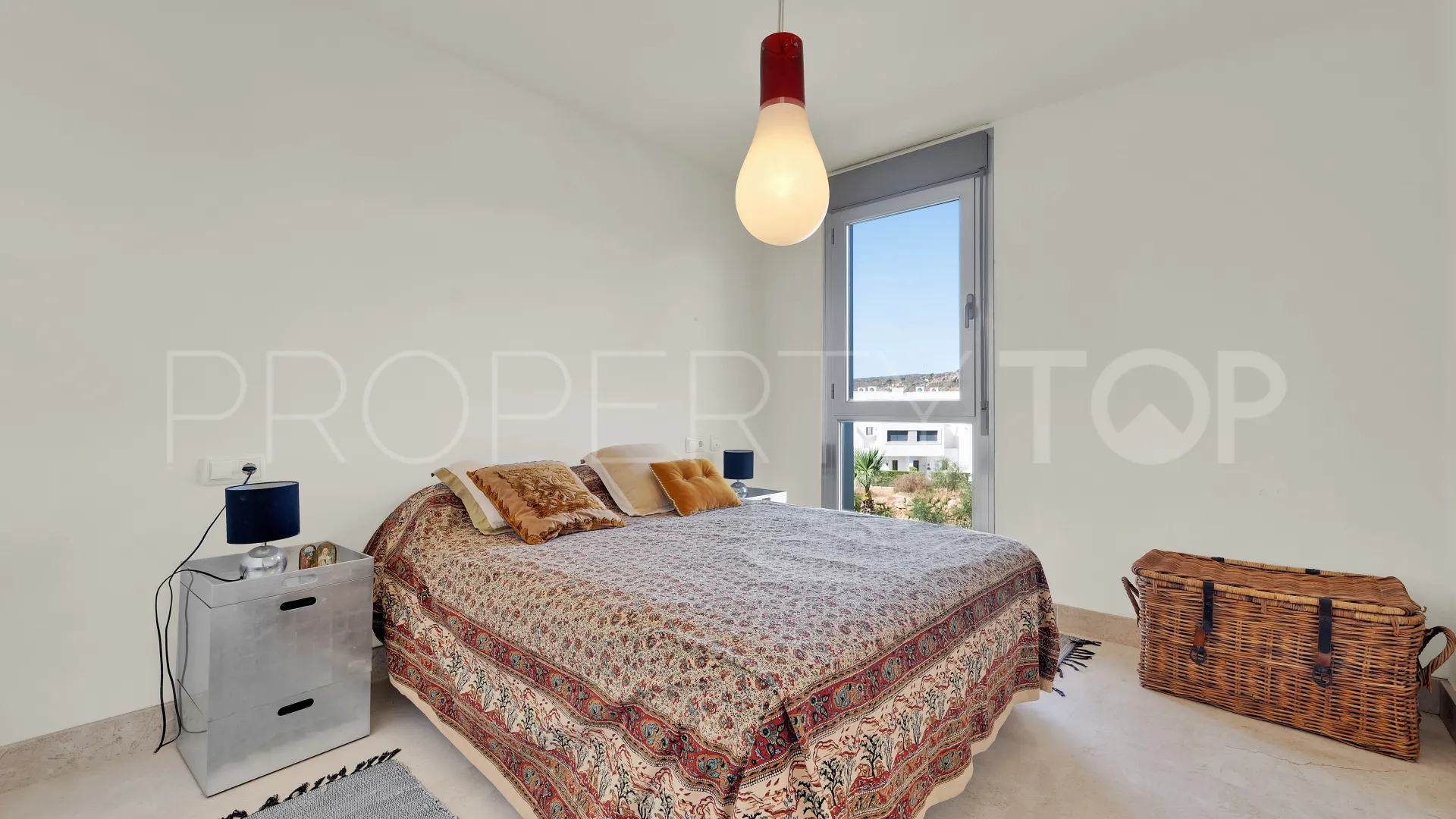 Buy apartment in Manilva with 3 bedrooms