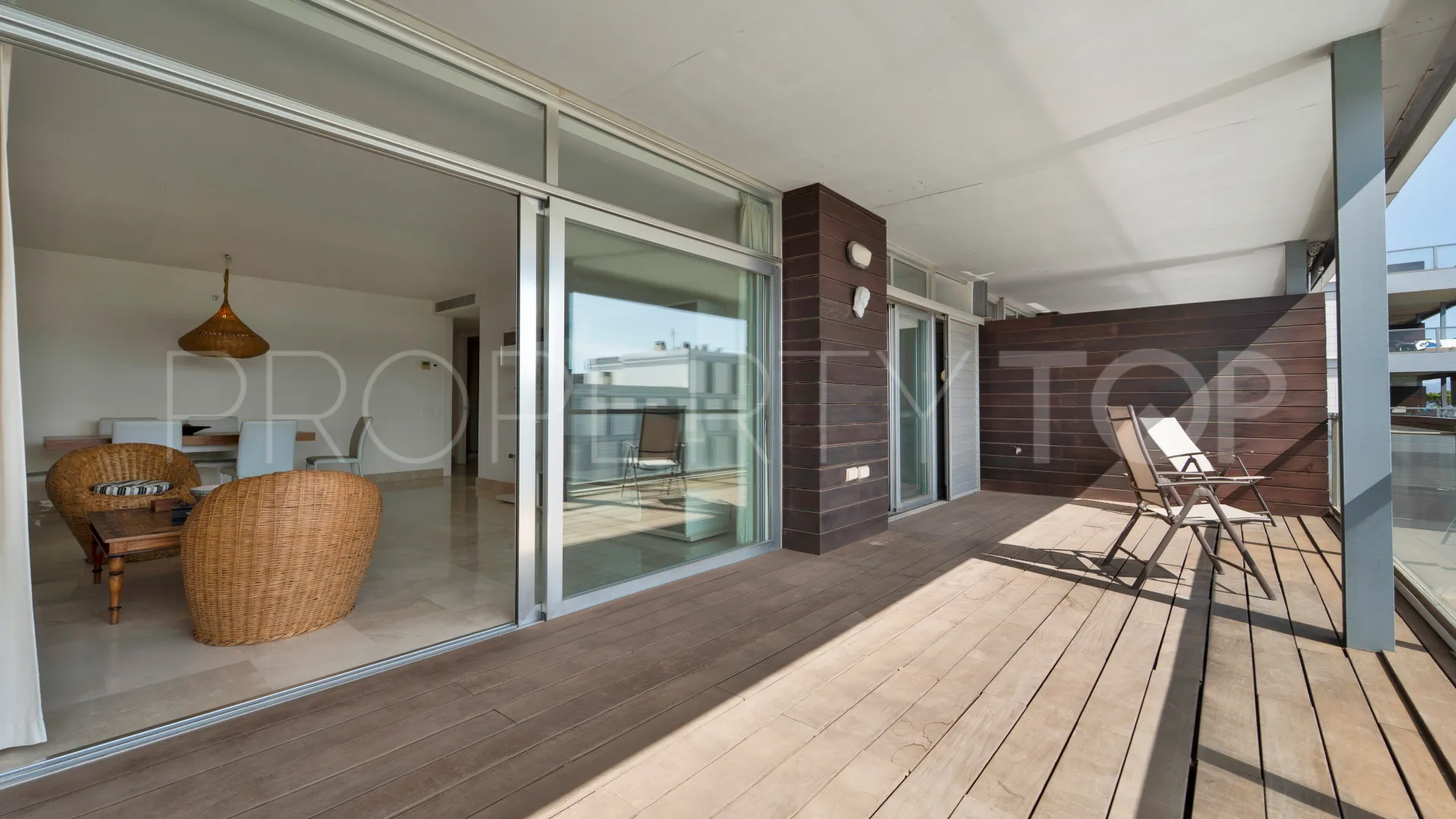 Buy apartment in Manilva with 3 bedrooms