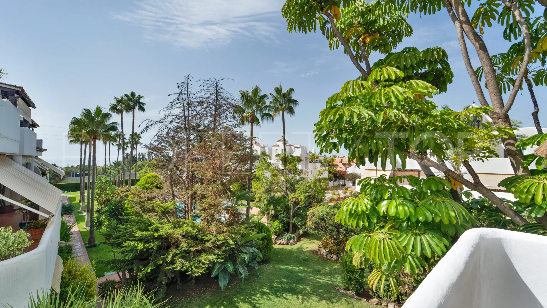 3 bedrooms apartment in Jardines de Sierra Blanca for sale