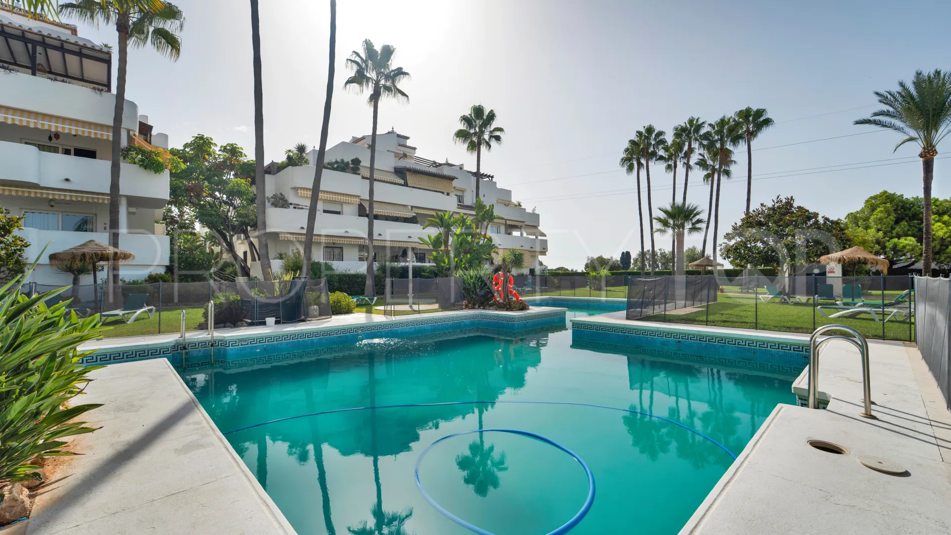 3 bedrooms apartment in Jardines de Sierra Blanca for sale