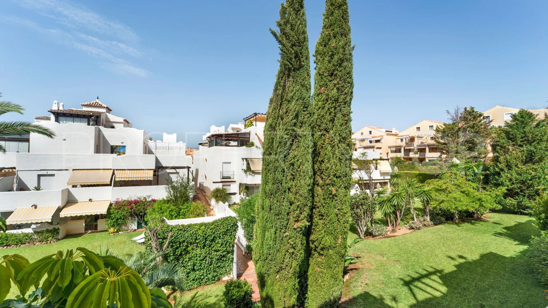 3 bedrooms apartment in Jardines de Sierra Blanca for sale