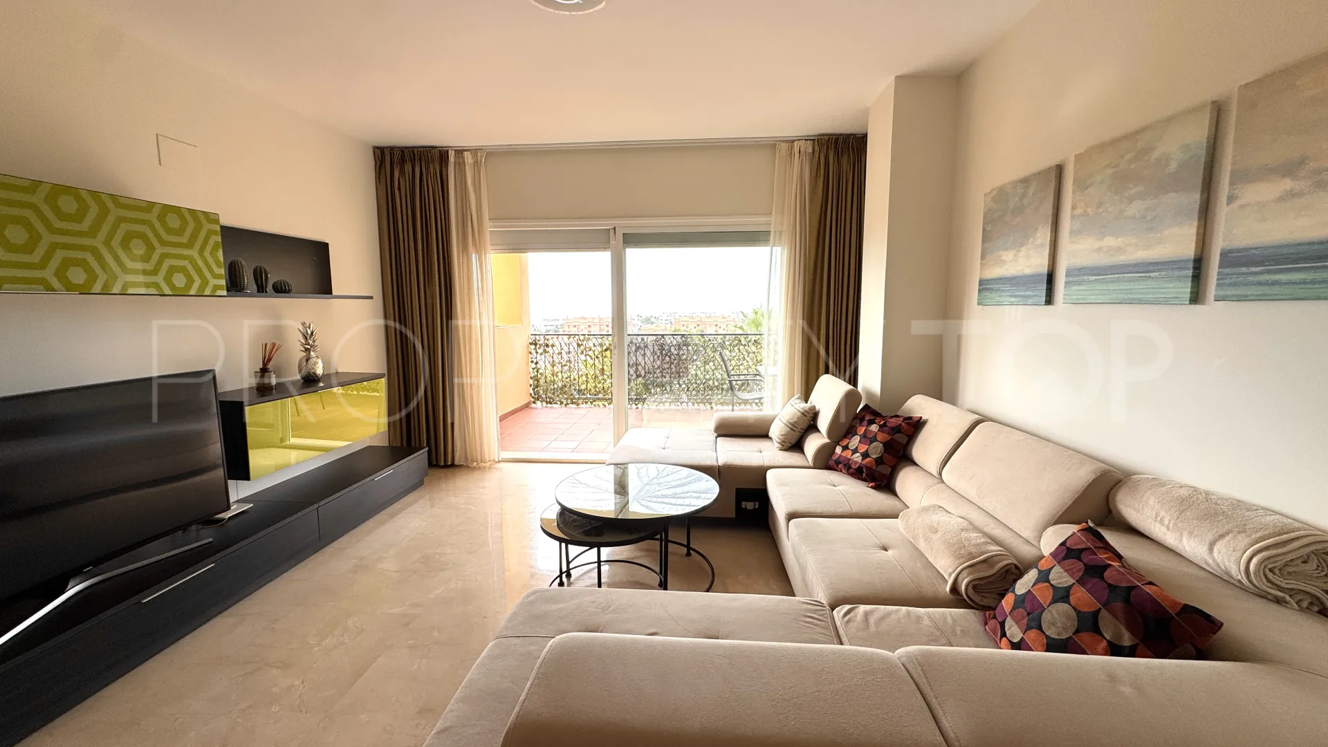 For sale apartment with 2 bedrooms in Mijas Costa