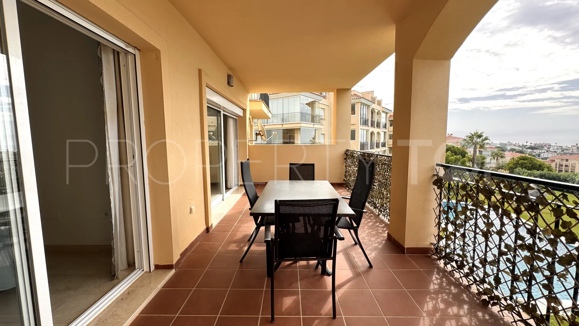 For sale apartment with 2 bedrooms in Mijas Costa