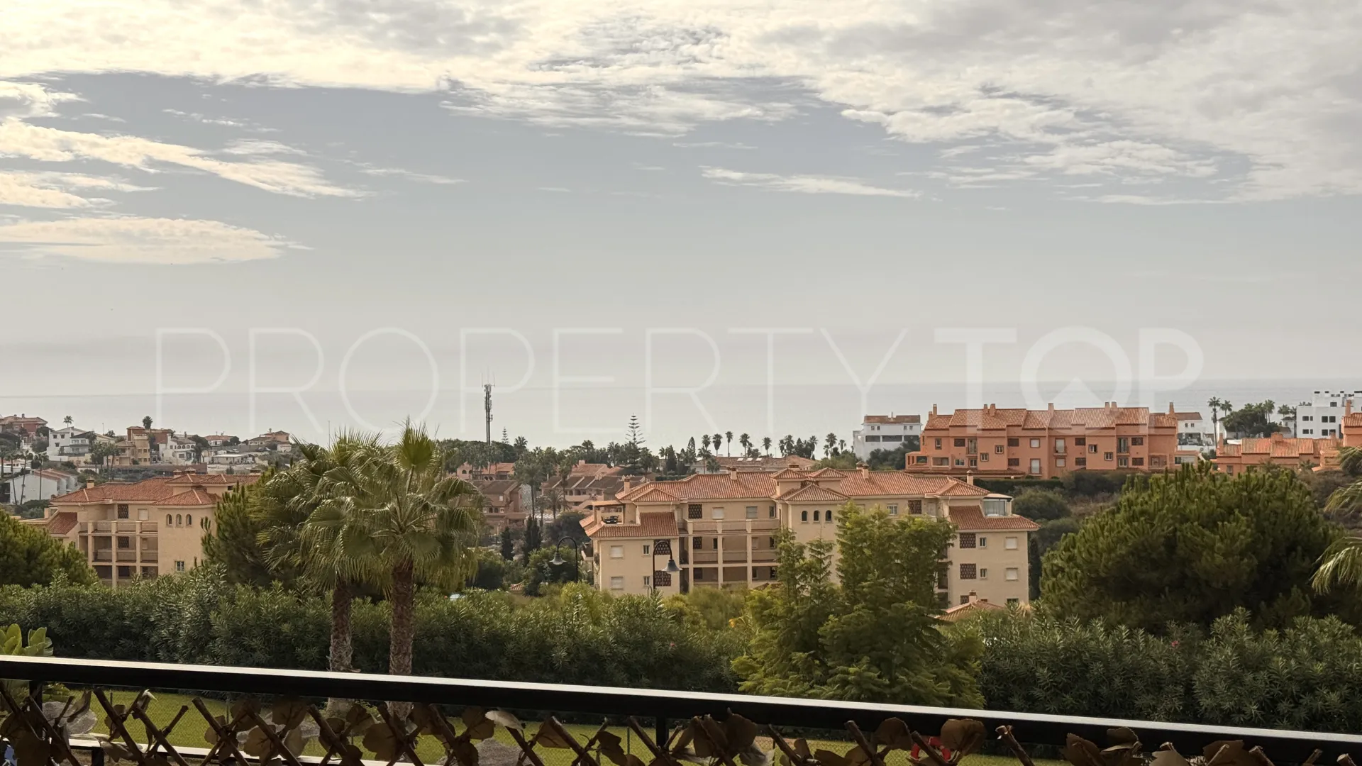 For sale apartment with 2 bedrooms in Mijas Costa