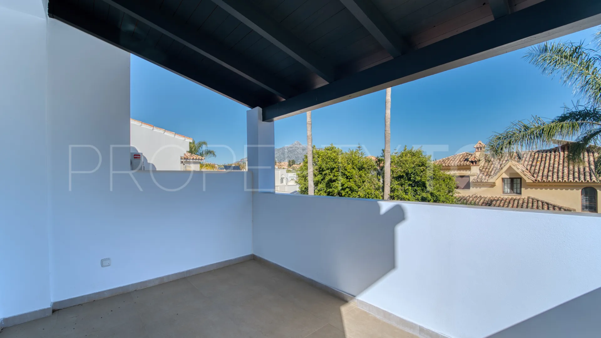 Nueva Andalucia house for sale