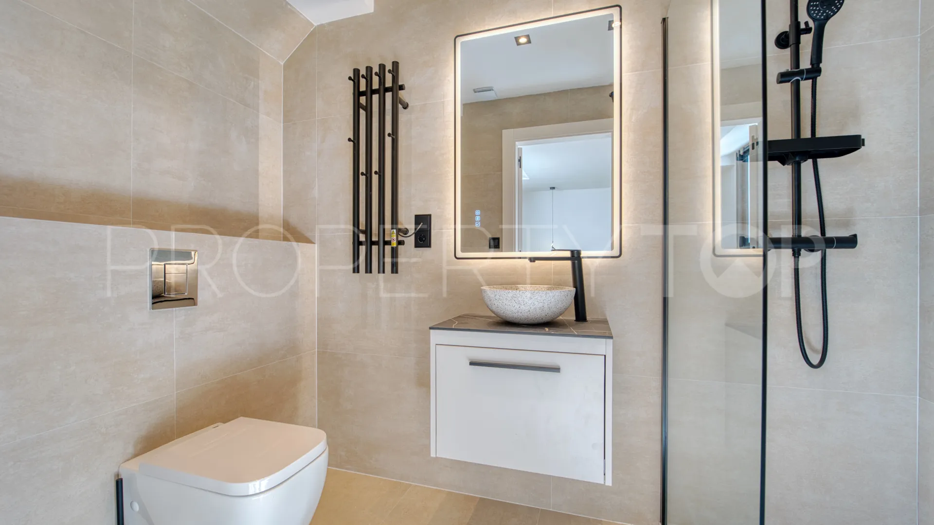 Nueva Andalucia house for sale