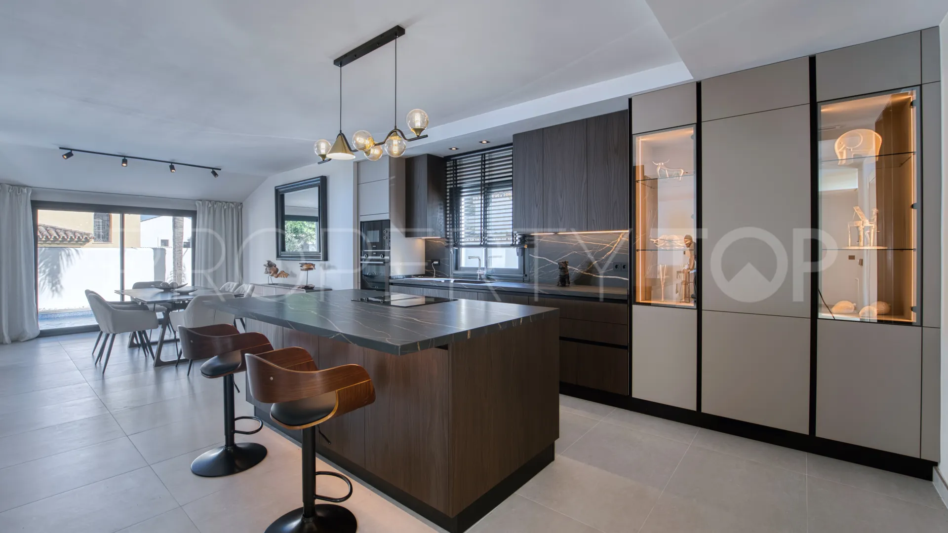 Nueva Andalucia house for sale