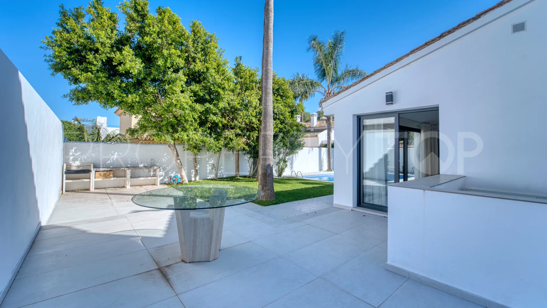 Nueva Andalucia house for sale