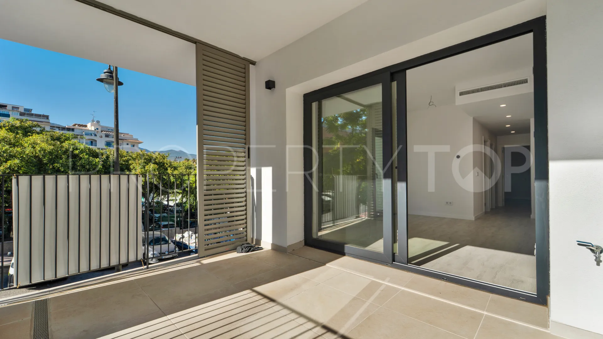 Apartamento en venta en Estepona Ciudad con 3 dormitorios