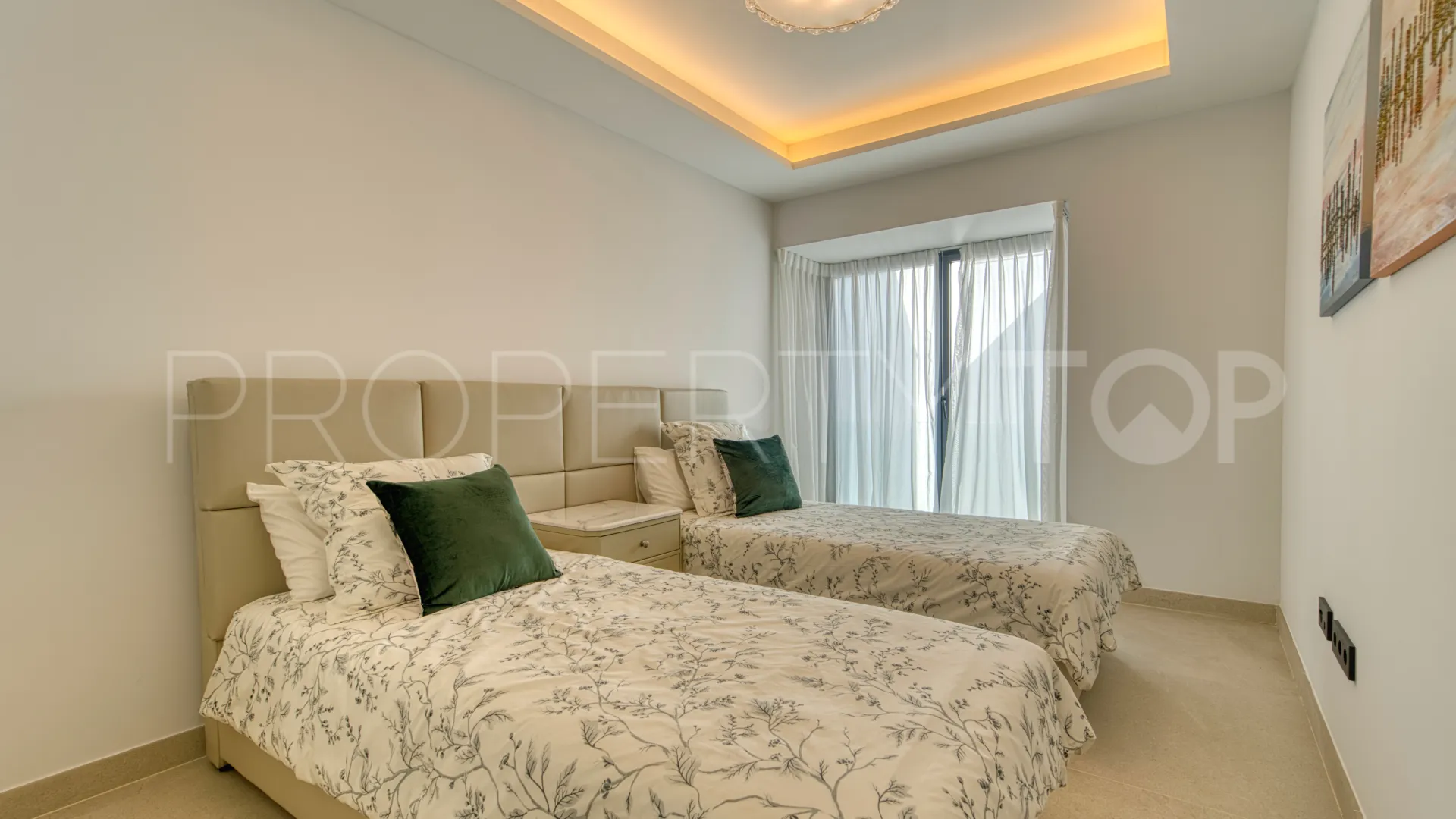 For sale town house in Seghers with 3 bedrooms